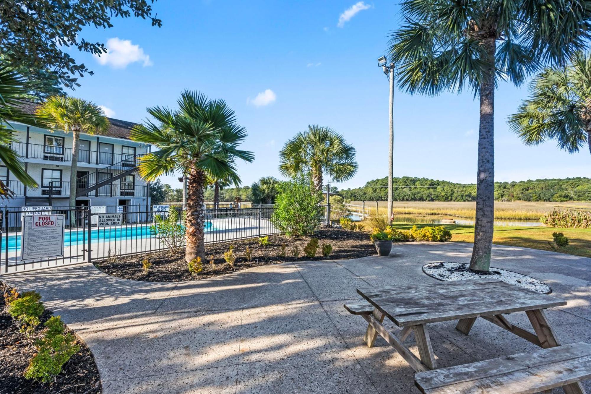 Charleston Creekside Inn Esterno foto
